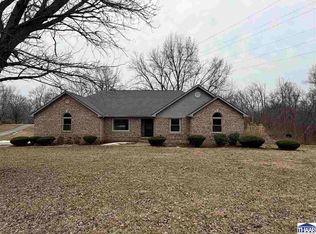 8600 N Lakewood Pl, West Terre Haute, IN 47885