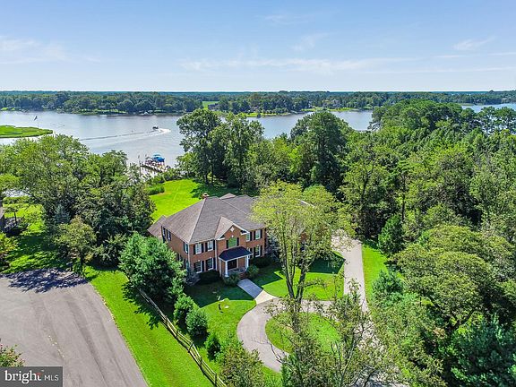 5th image of 230 Prospect Bay Dr W
