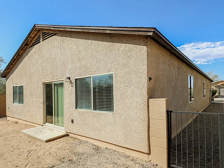 5238 S Camino Laguna Seca — Photo 16