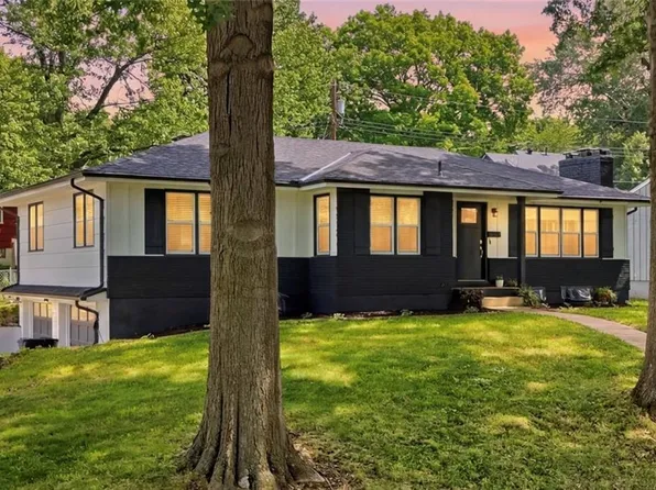 9500 E 79th Ter, Raytown, MO 64138
