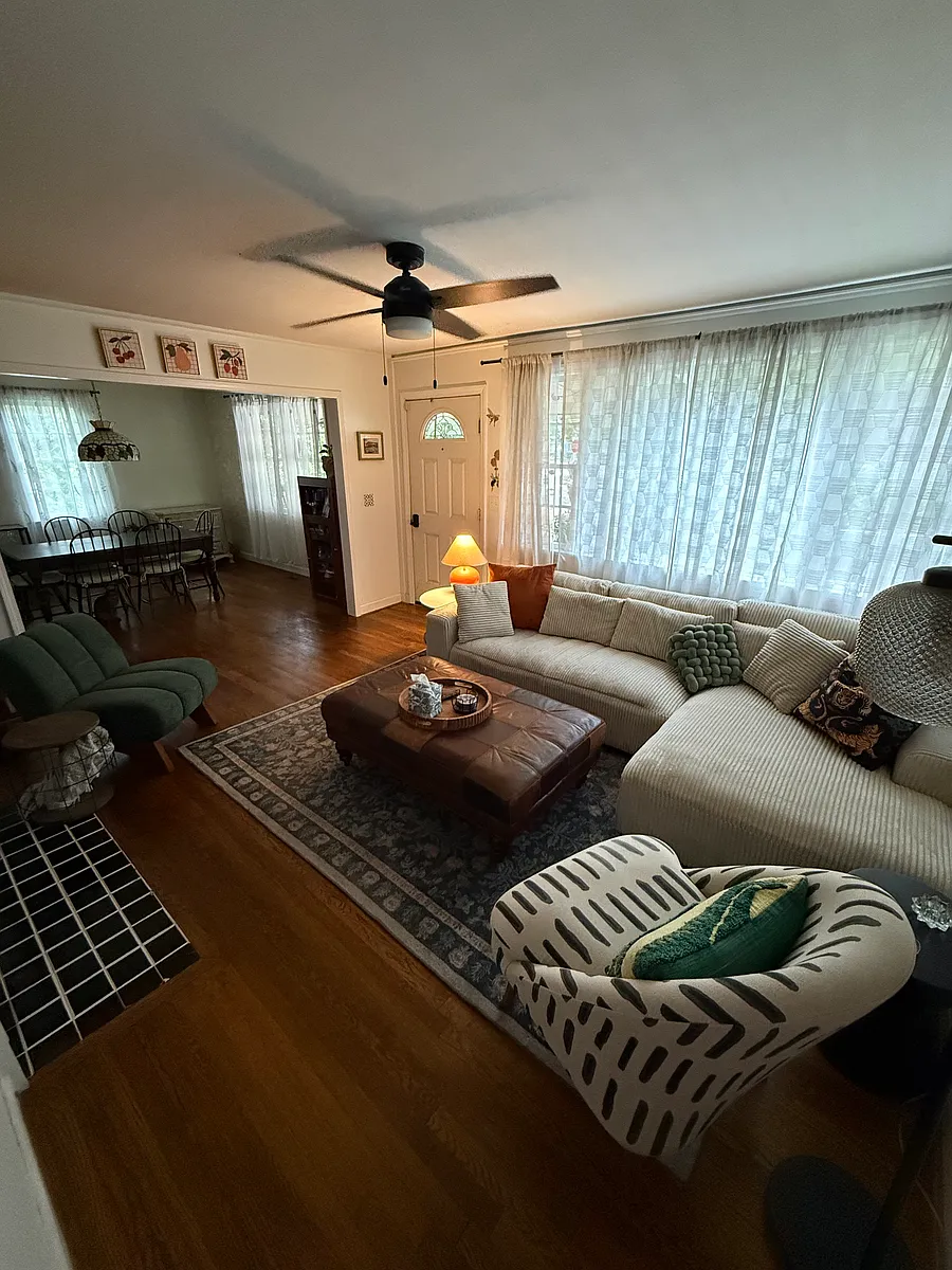 Building Photo - 3608 Live Oak St