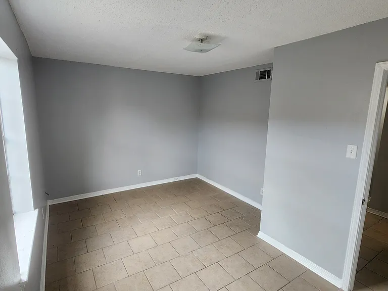 2628 Dawson Ave — Photo 13