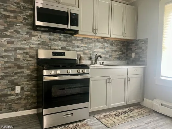22A Sussex St #24B, Newton, NJ 07860