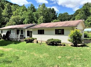 727 Reuben Branch Rd, Salt Rock, WV 25559