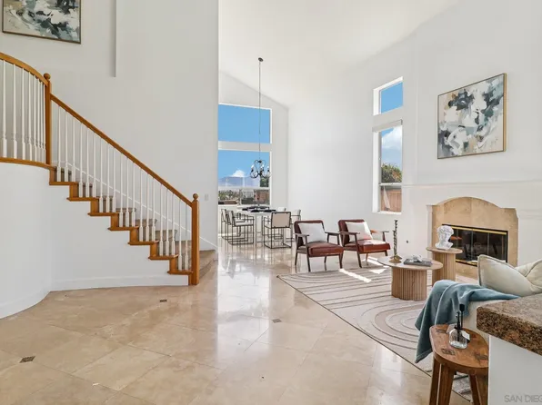 2389 Green River Dr, Chula Vista, CA 91915