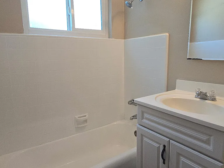 31 Eloise Ave #6 — Photo 7