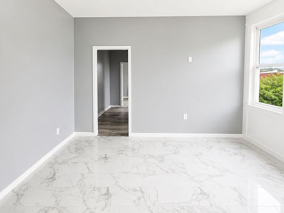 5th image of 233 Littleton Ave #11AA