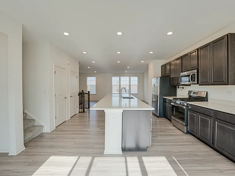 2945 Showplace Dr — Photo 13