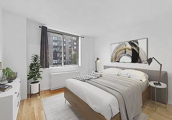 2nd image of 134 E 93rd St APT 3C