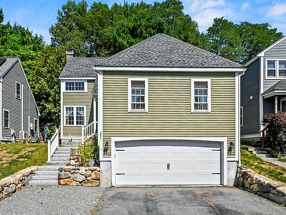 4th image of 11 Valley View Ct #11