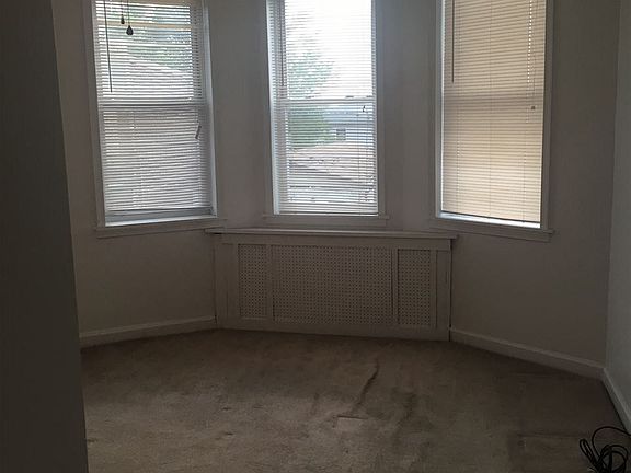 2nd image of 4702 Cottage Ave