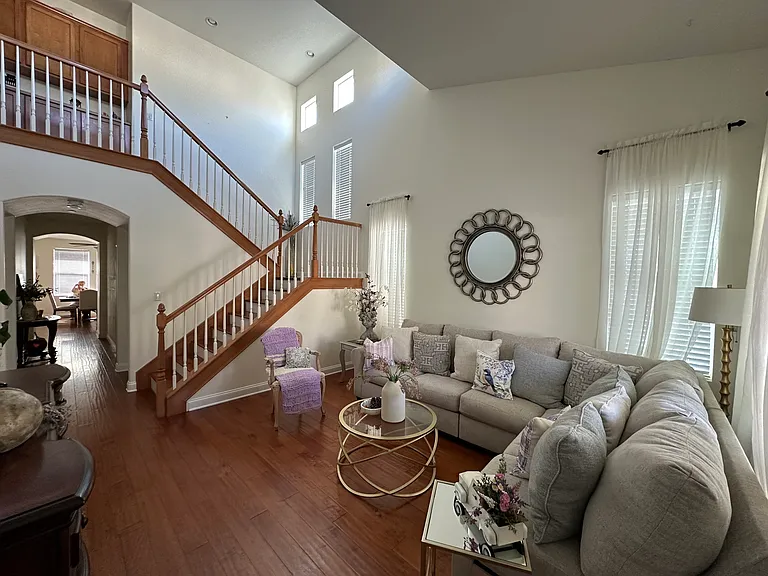879 Coronado Cir — Photo 2
