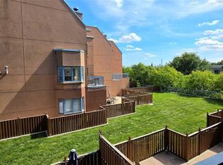 402 Williams Court #U402, Edgewater, NJ 07020