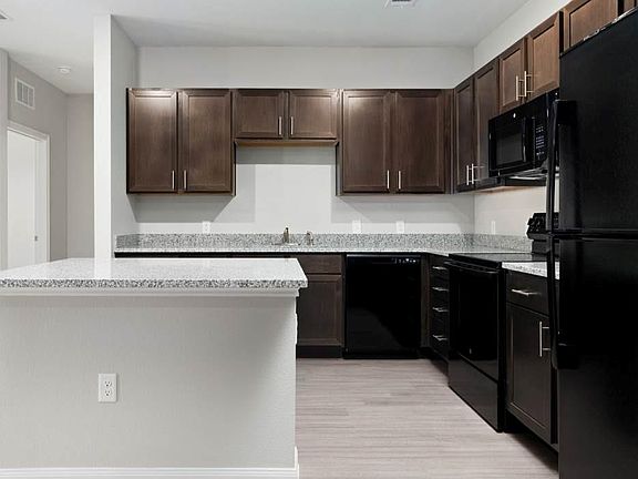 4th image of 13411 Fm 812 Rd #10105