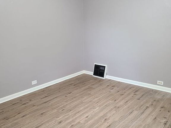 2nd image of 4213 Bingham Ave