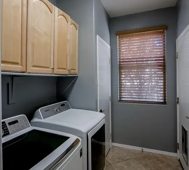 1645 N Thimble Ln — Photo 3