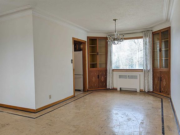 2nd image of 1482 Simcoe St N