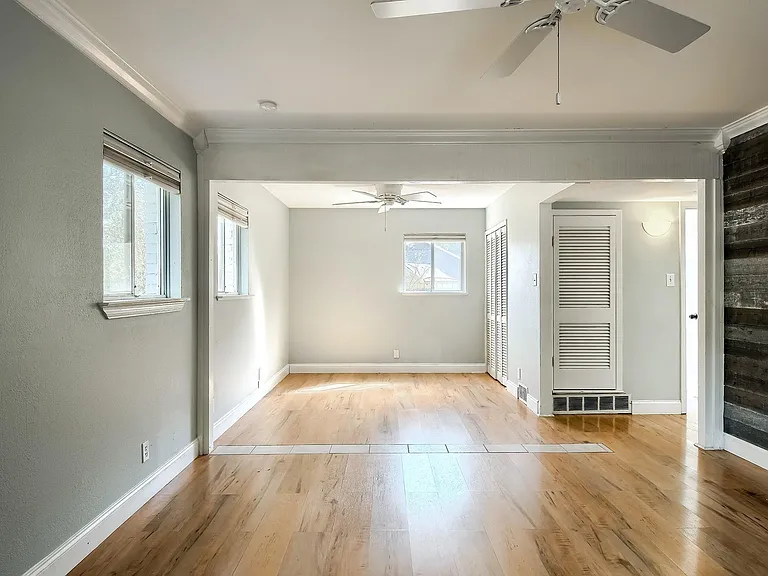 1011 Berrywood Dr — Photo 10