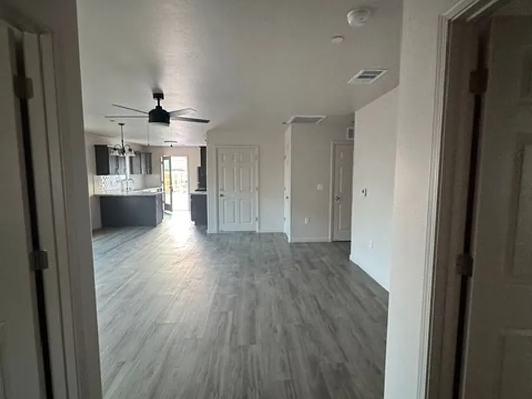 2395 Oakmont Cir — Photo 10