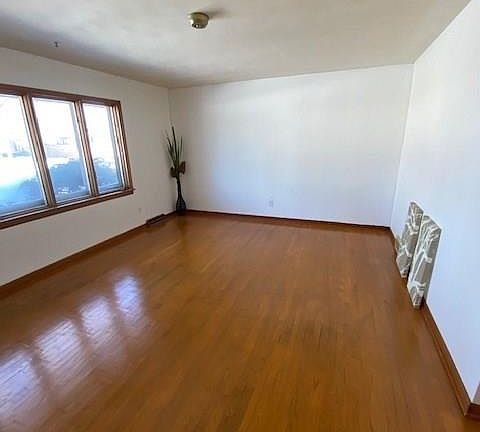 5th image of 2665 Mesa Dr