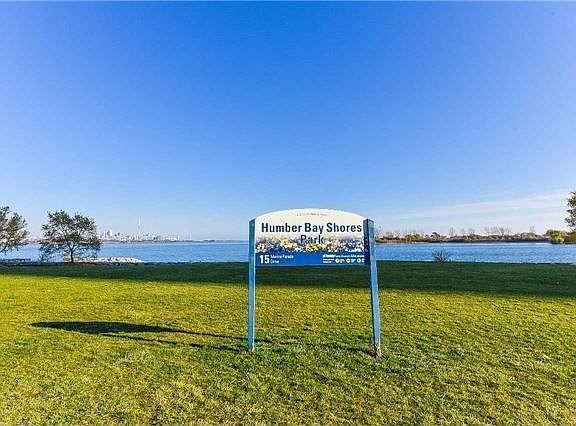 5th image of 2119 Lake Shore Blvd W #318