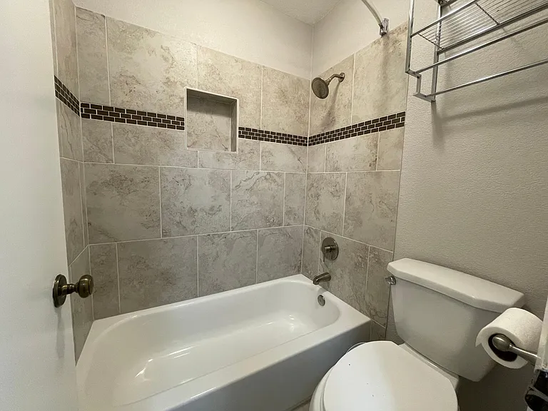 5981 Arapaho Rd #1004 — Photo 13