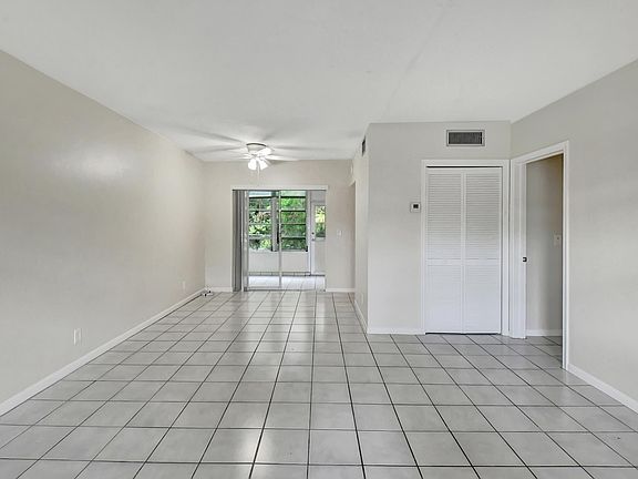 5th image of 658 NE 6th Court #D