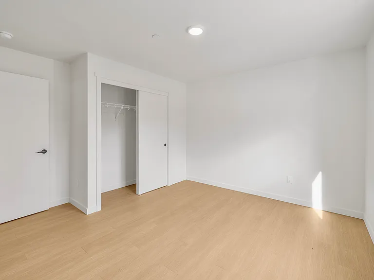 River Run Apartments — Photo 23