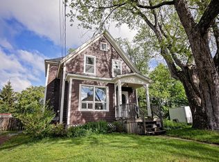 14 Clifford St, Amherst, NS B4H2E8