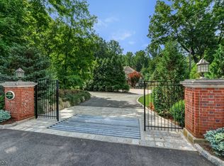 15 Wheatsheaf Farm Rd, Morristown, NJ 07960