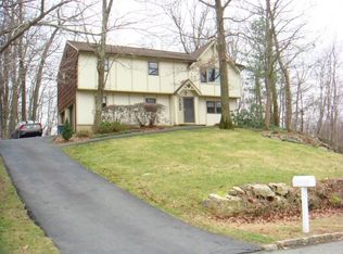 5 Di Vito Trl, Hopatcong, NJ 07843