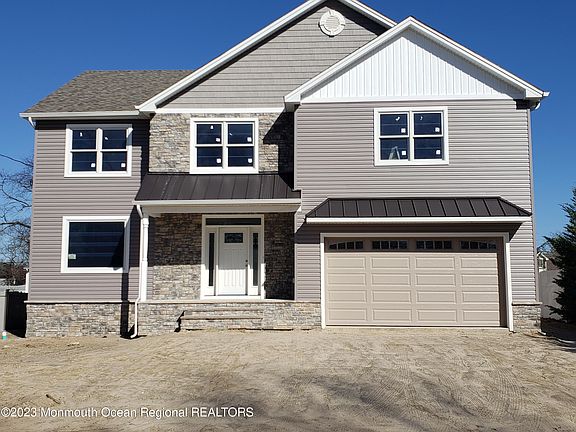 2nd image of 643 Forepeak Ave