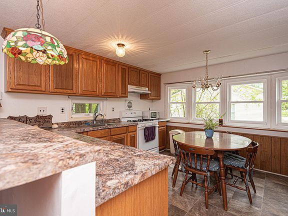 4th image of 37145 E White Tail Dr