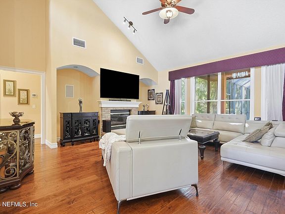 4th image of 12064 RISING OAKS Court