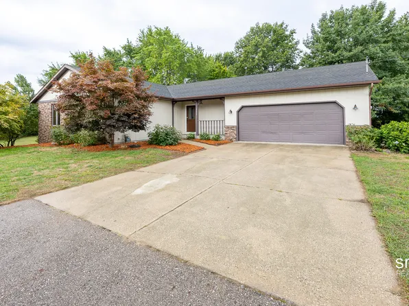 4628 49th St, Holland, MI 49423