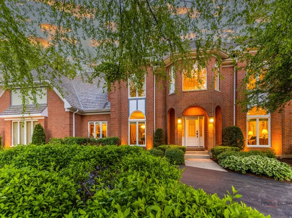 5272 Pineham Ct, Long Grove, IL 60047