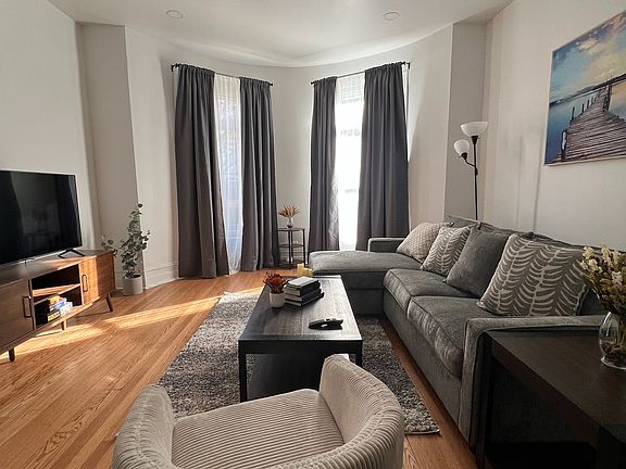 5th image of 4932 S Vincennes Ave #1