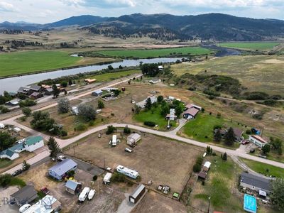 240 Leonard St, Wolf Creek, MT, 59648