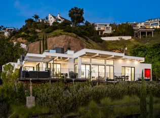 2001 Sunset Plaza Dr, Los Angeles, CA 90069