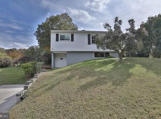 1521 Indiana Ave, Woodbridge, VA 22191