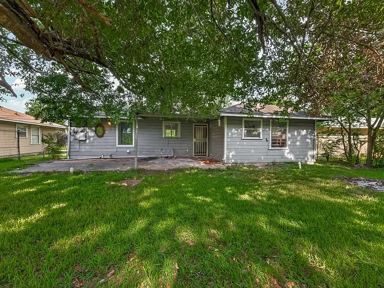 10506 Buffum St — Photo 19