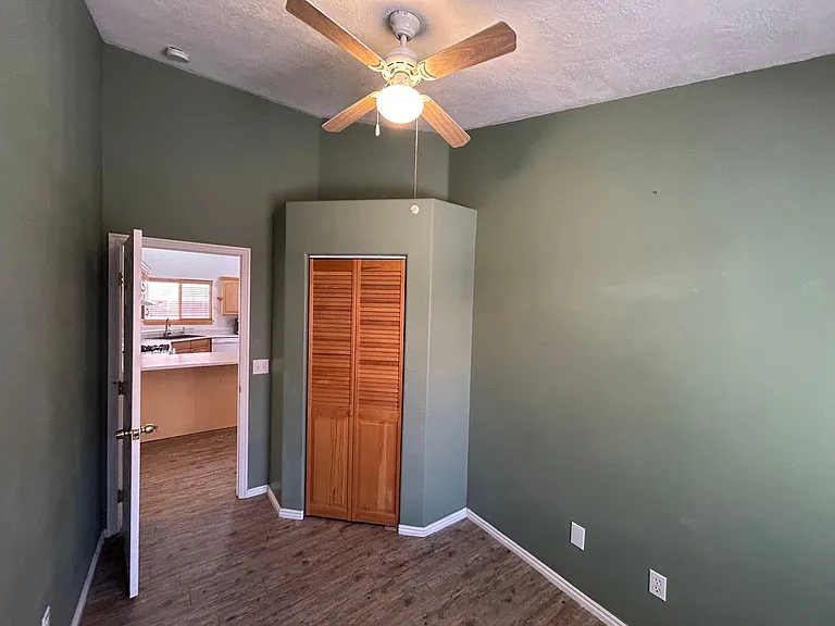 2405 S 770 W — Photo 14