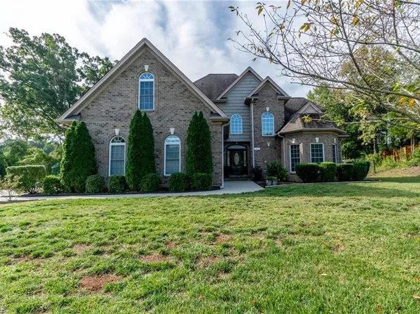 3711 Serenity Dr, Burlington, NC 27215
