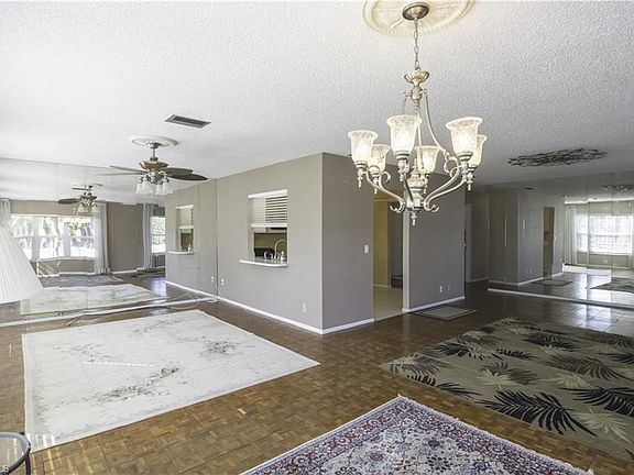5th image of 13561 Stratford Place Cir APT 201
