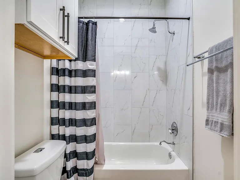 585 N Scenic Hills Ct — Photo 20