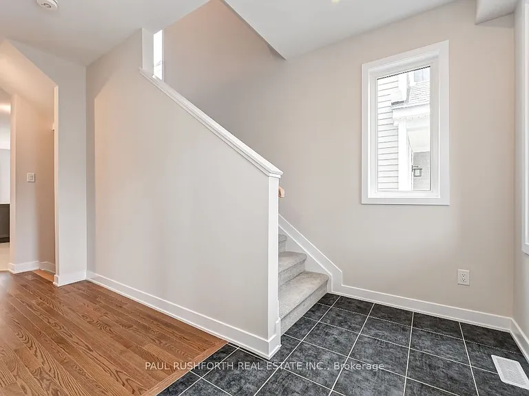 623 Terrier Cir — Photo 4