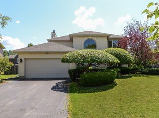 1301 Witney Ln, Buffalo Grove, IL 60089