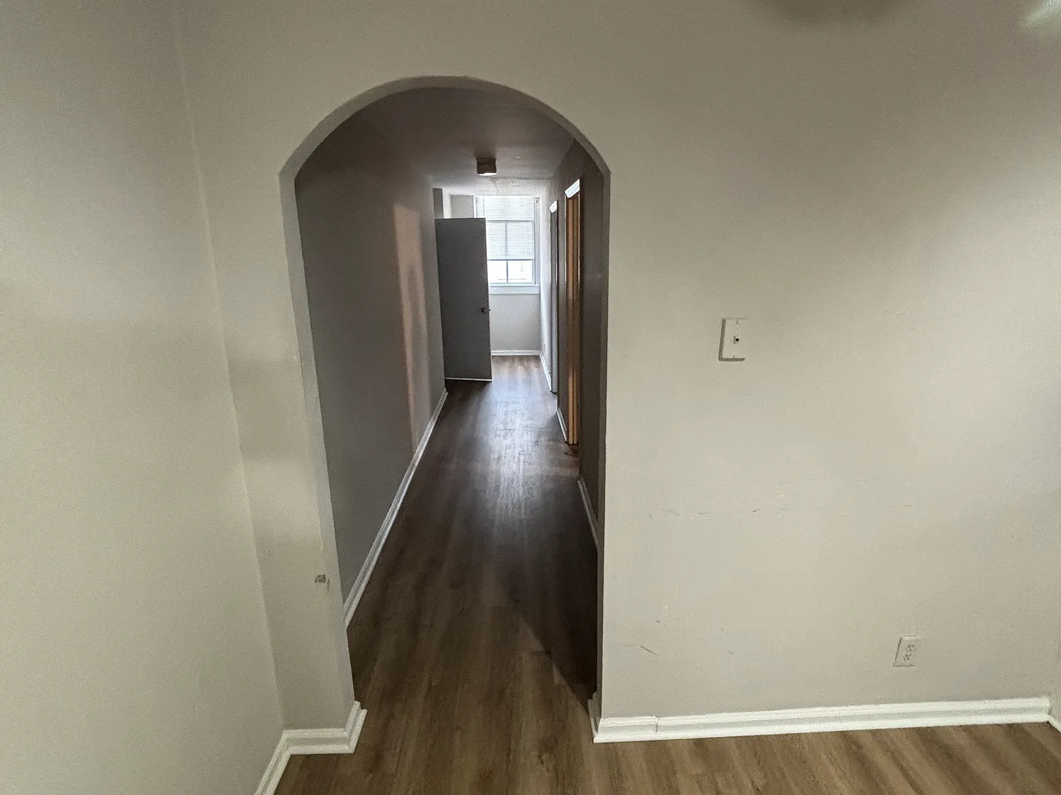 2 bed, 1265 sqft, $2,400 — Photo 4