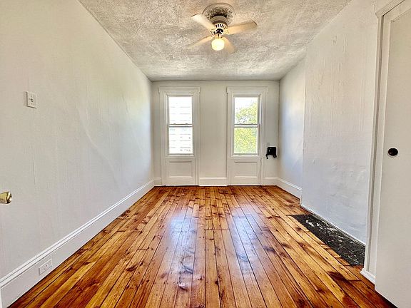 5th image of 521 Willow Ave APT 4R