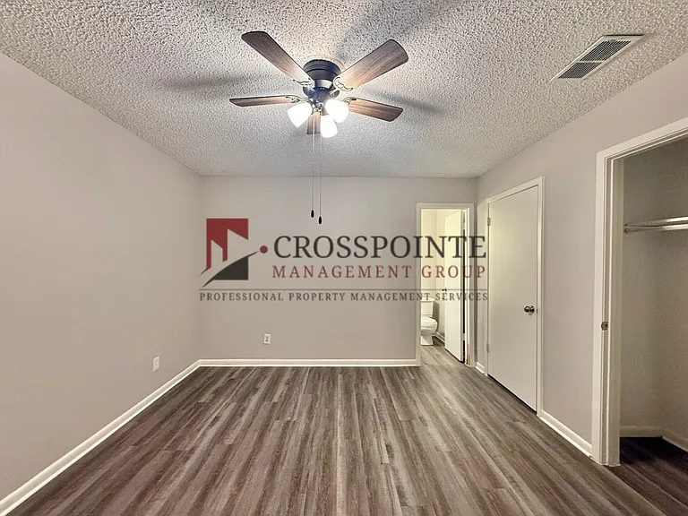 12402 Gentry Triplex — Photo 13